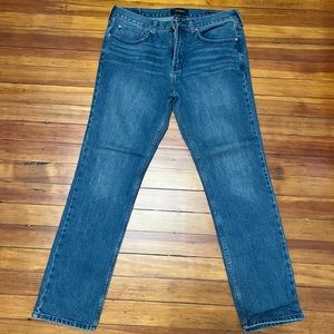 slim fit jeans